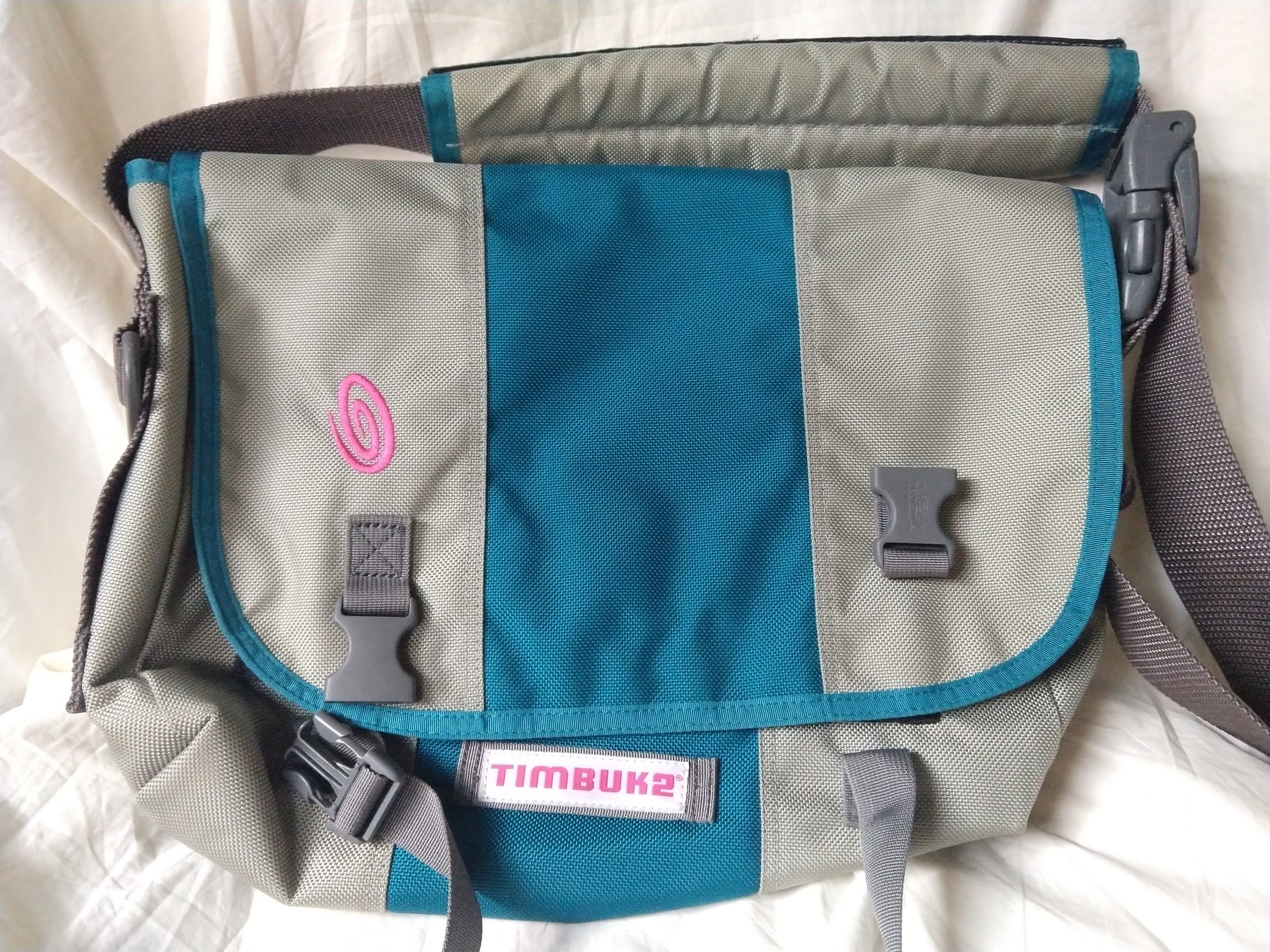 Timbuk2 Classic Messenger Bag New Pucho Marketplace
