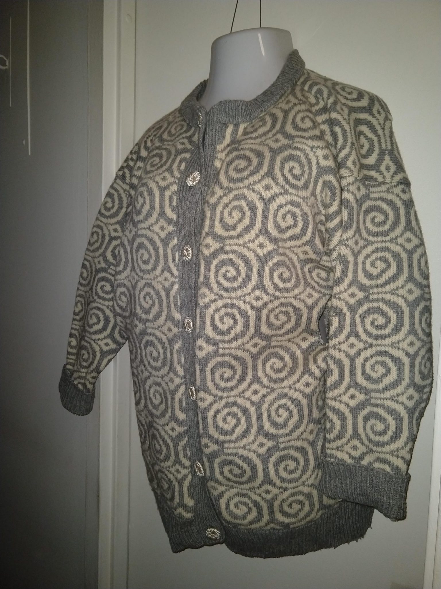 Bloomingdale's Vintage Wool Sweater - Pucho Marketplace