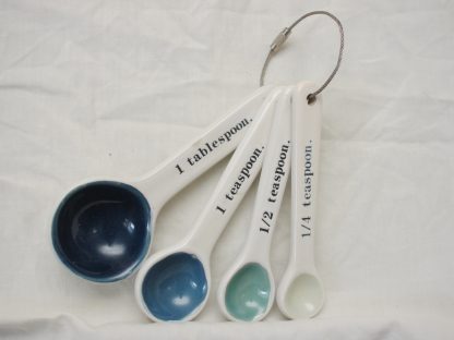 Measure Spoon set white