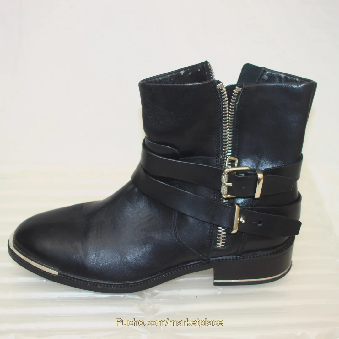 Dolce Vita Black Leather Moto Ankle Boots, Size 8.5