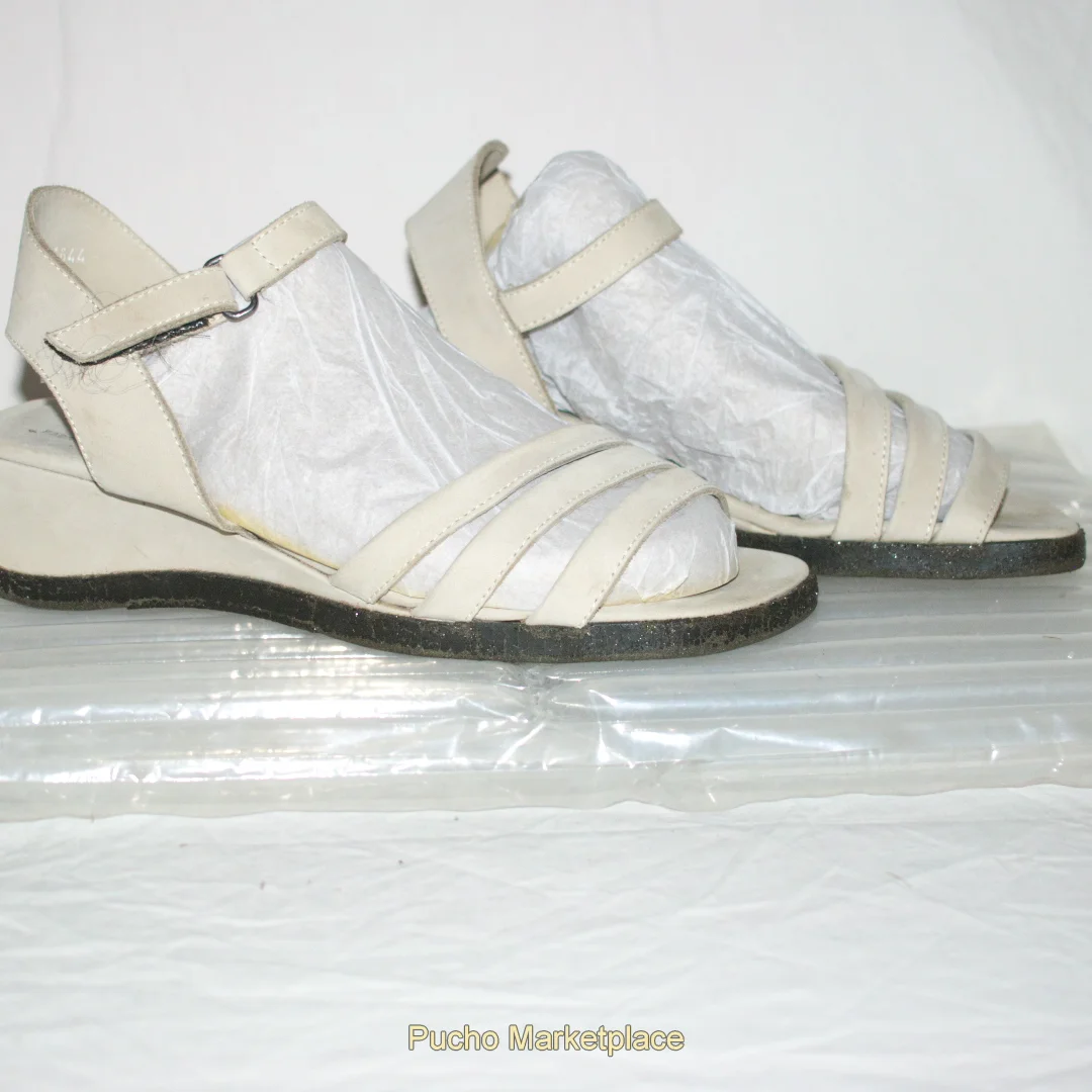 Arche Beige Leather Wedge Sandal, Size: 9 - Image 3